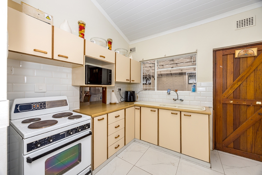To Let 4 Bedroom Property for Rent in Townsend Estate Western Cape